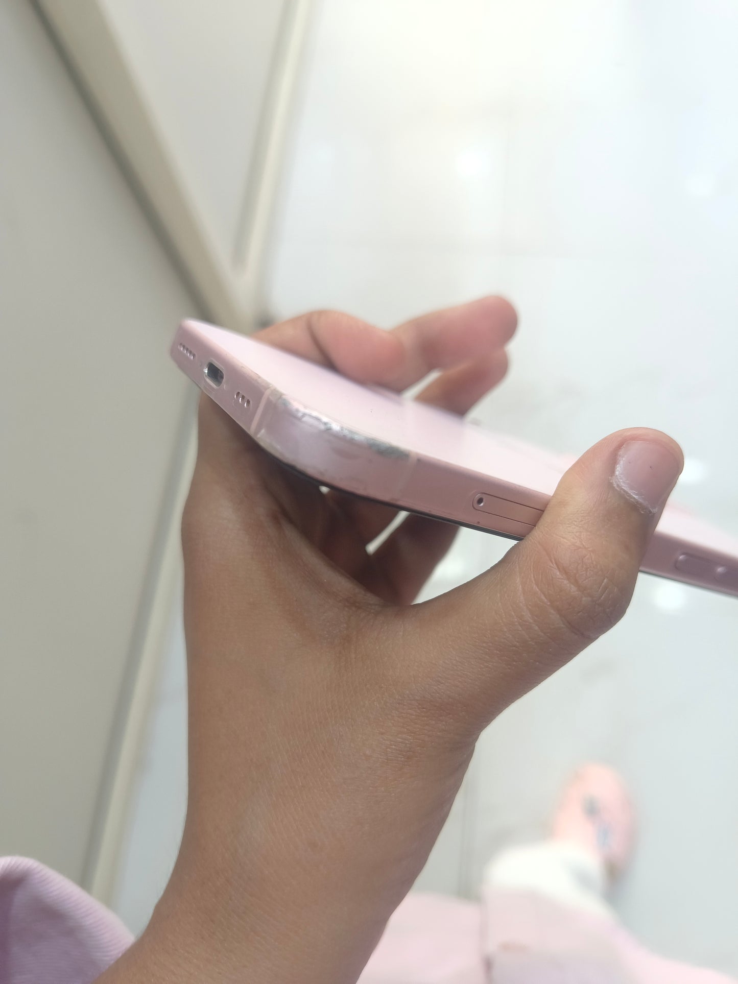 Dealshut Phone iPHONE 15