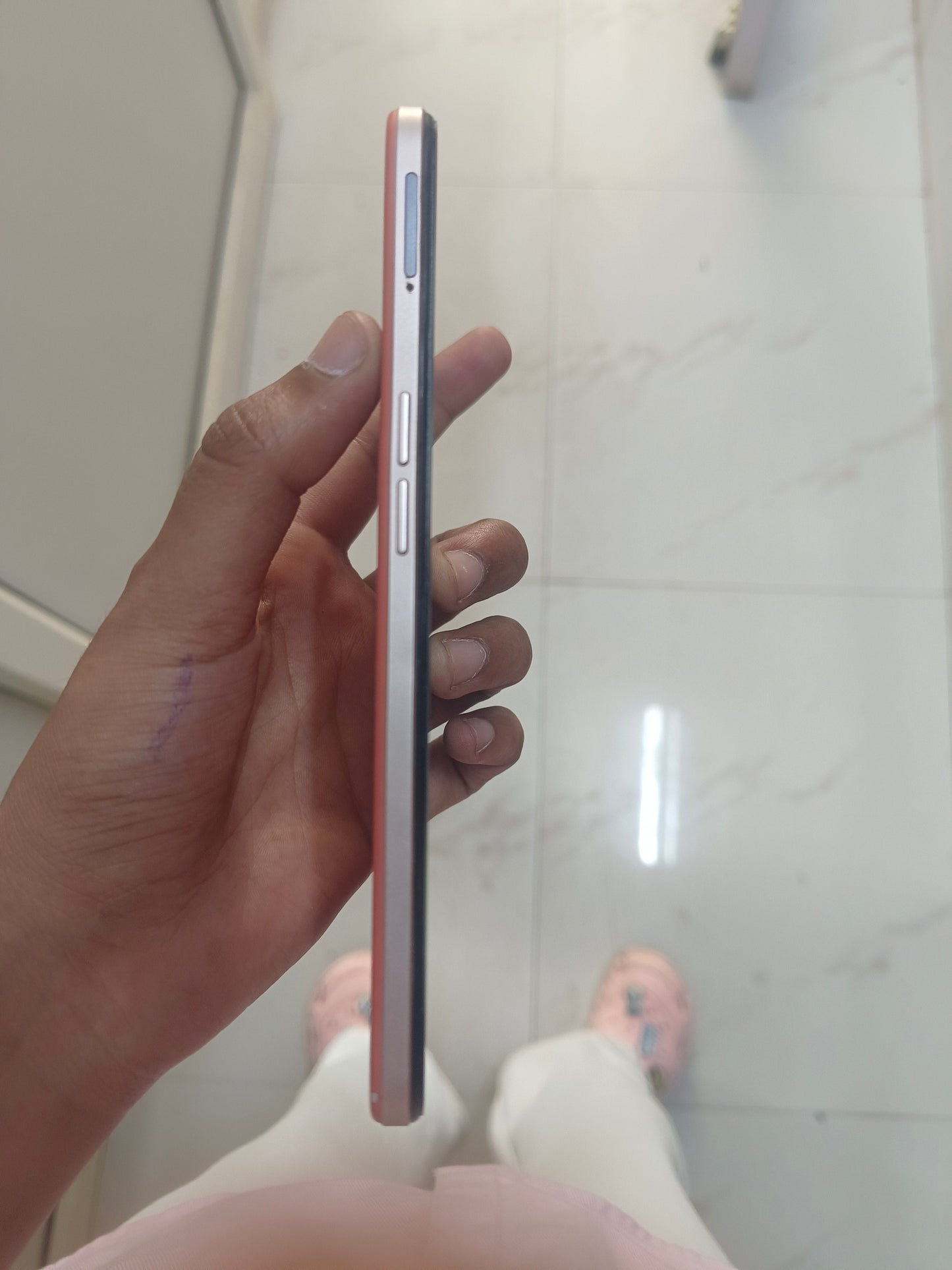 Dealshut Phone Oppo F17    6/128