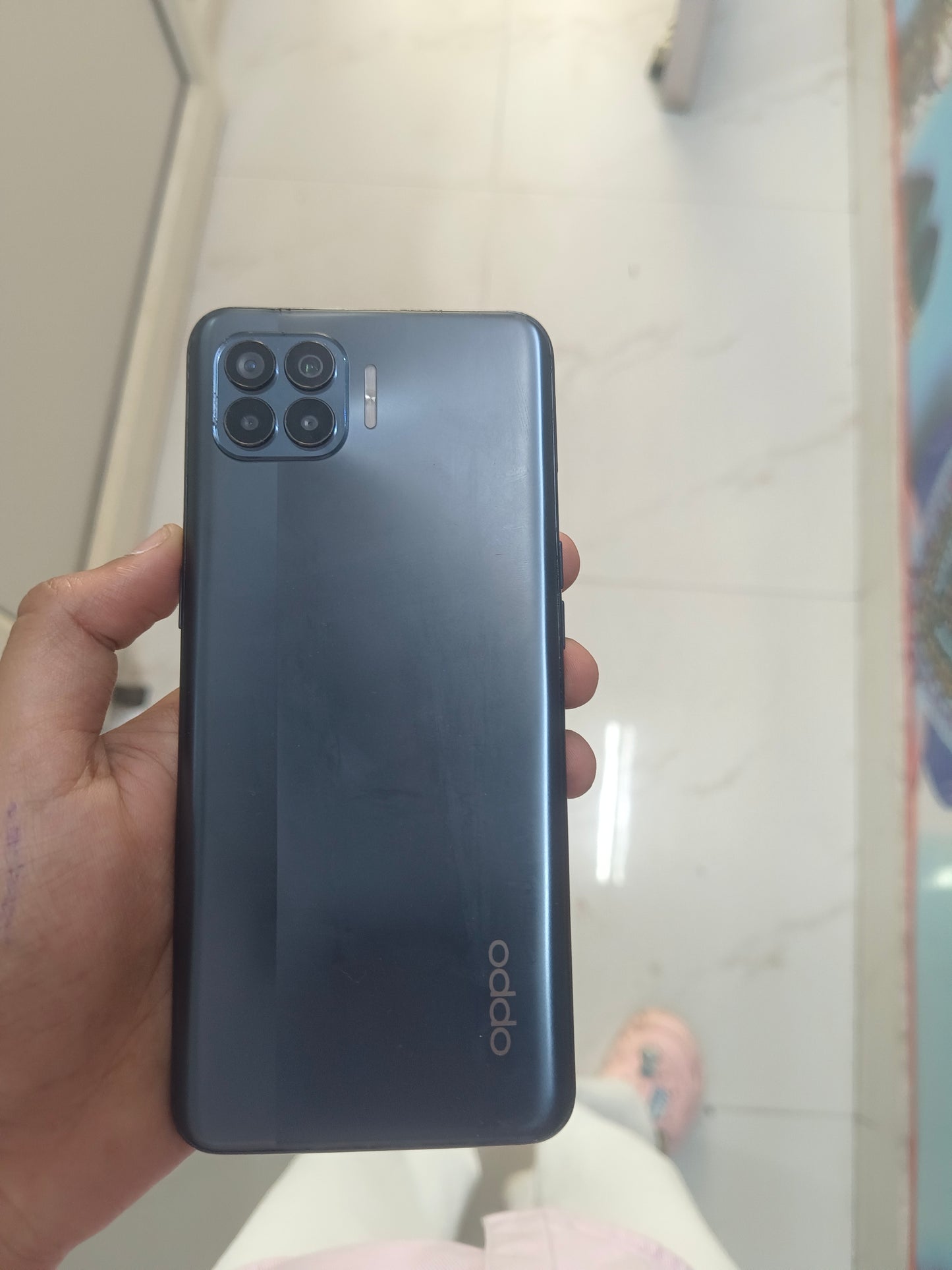 Dealshut Phone Oppo F17 Pro    8/128