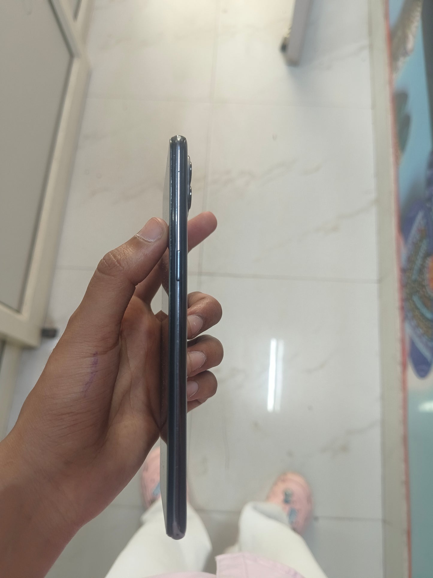 Dealshut Phone Oppo F17 Pro    8/128