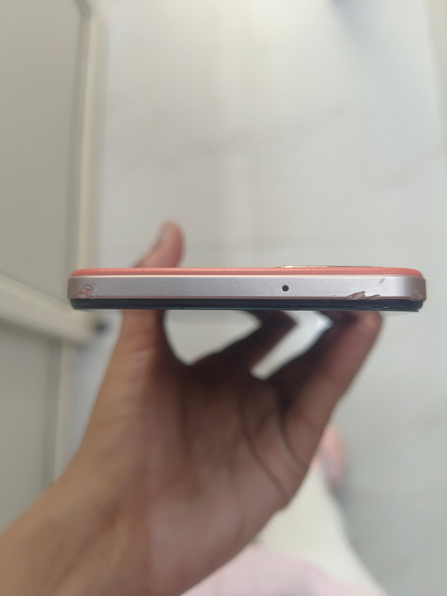 Dealshut Phone Oppo F17    6/128