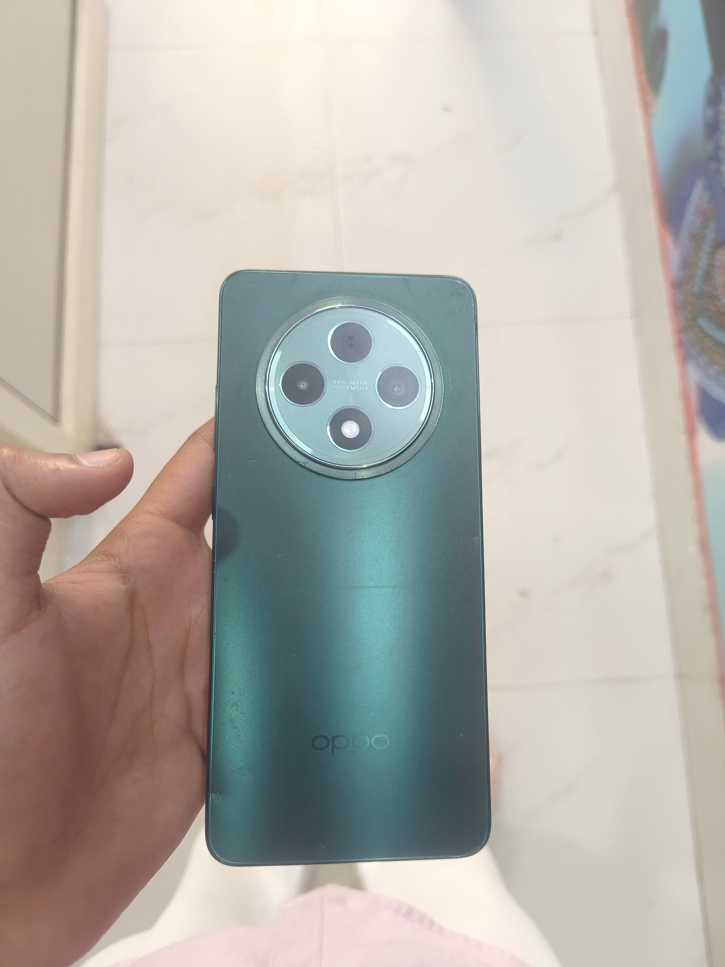 Dealshut Phone Oppo F27   8/128