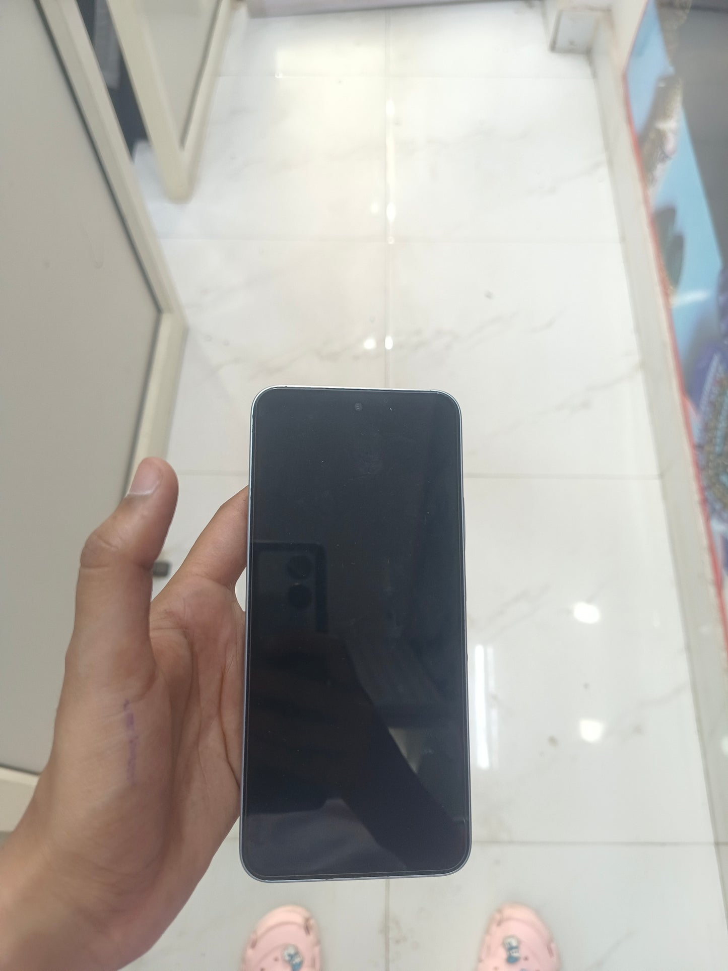 Dealshut Phone Oppo F29    8/128