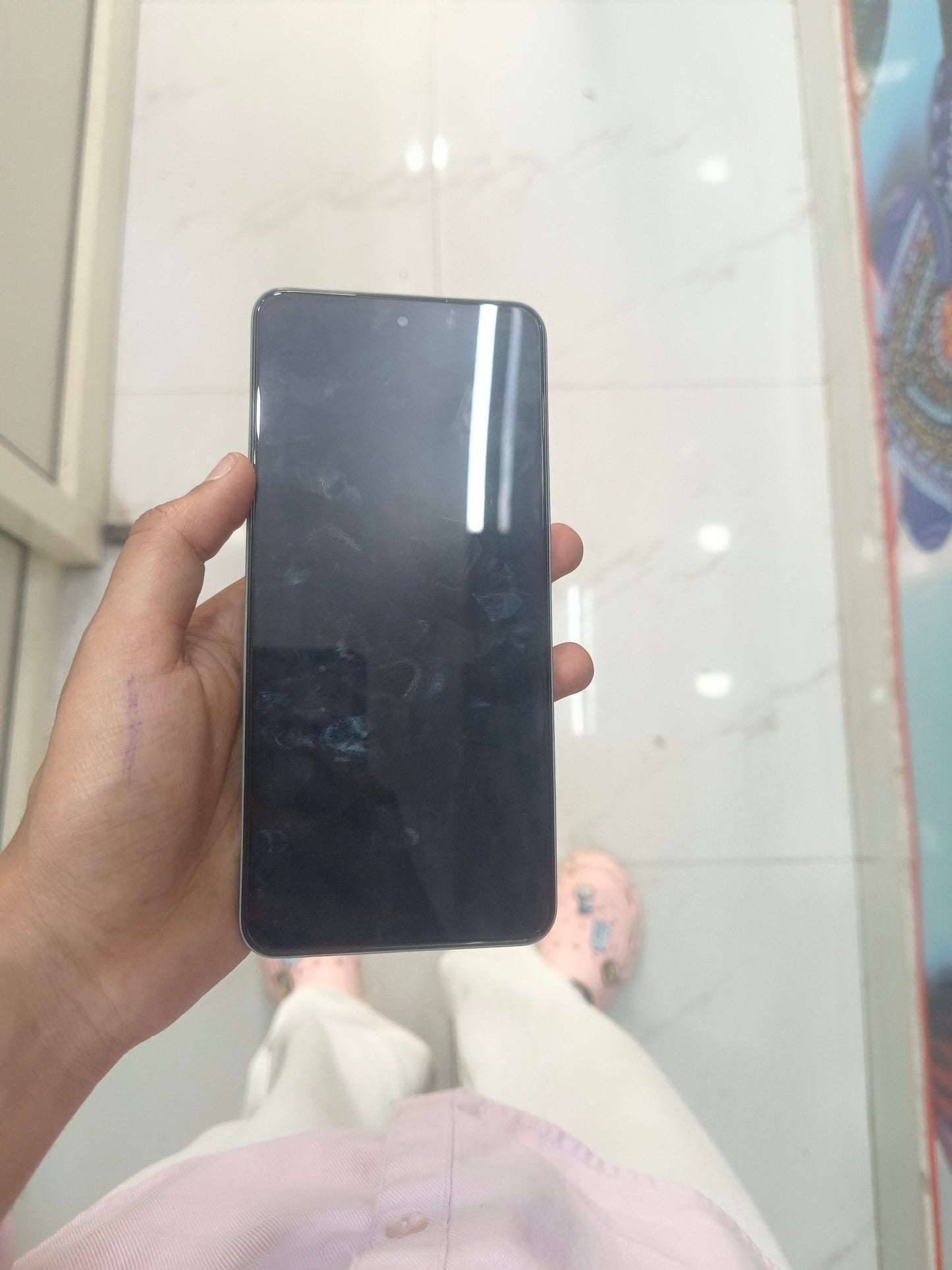 Dealshut Phone Realme 12+    8/128