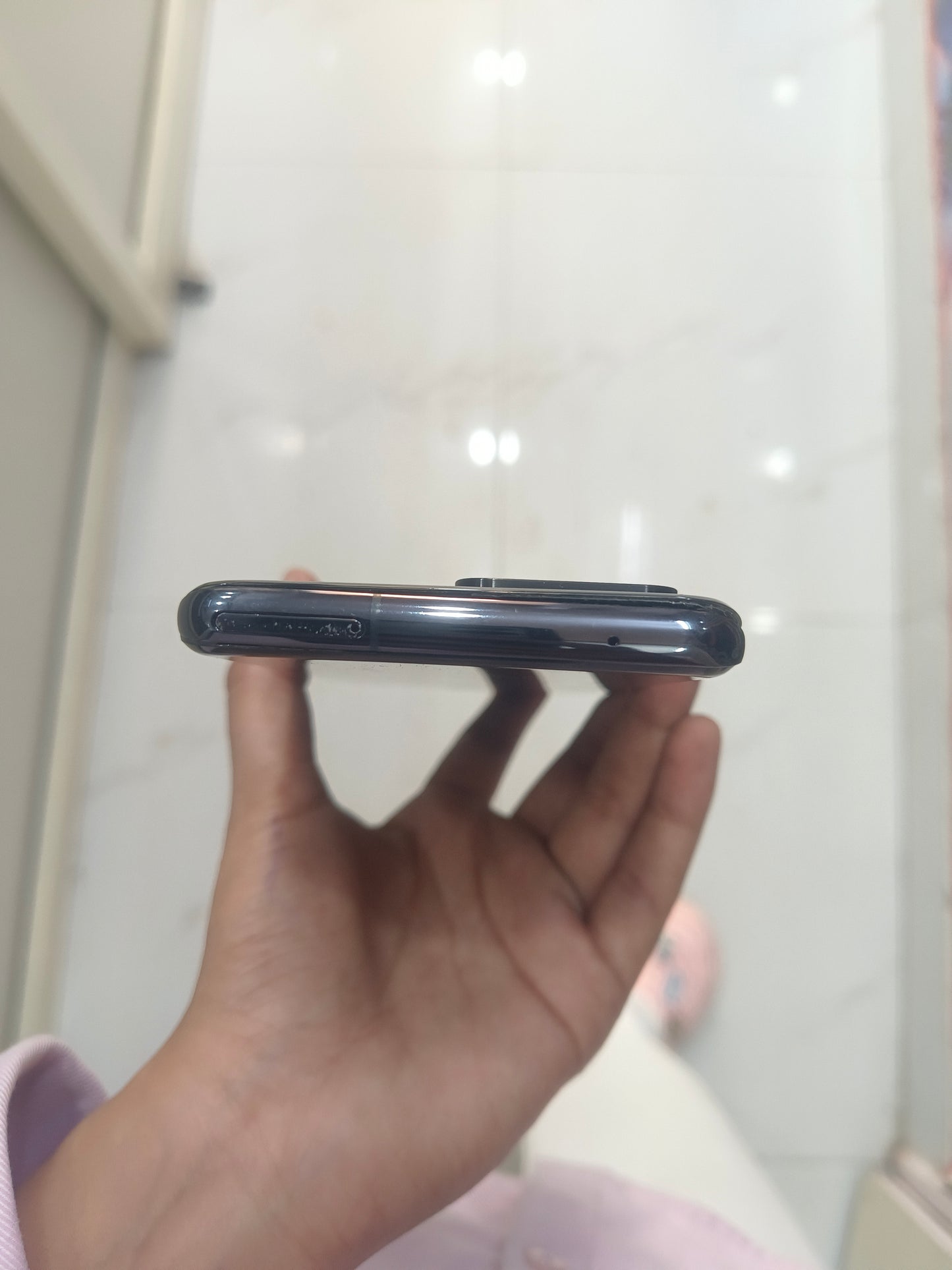 Dealshut Phone Samsung S20 Ultra        12/128