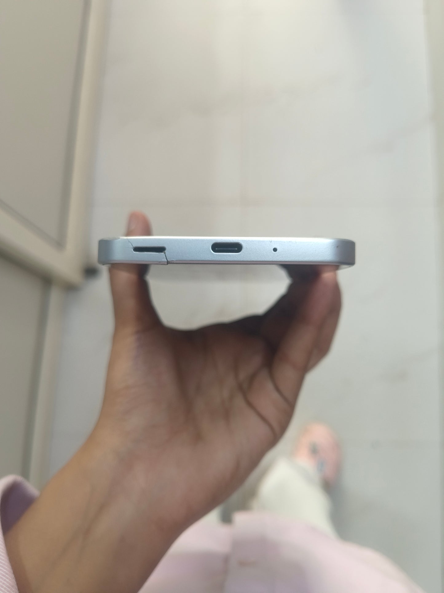 Dealshut Phone Samsung Galaxy A17     8/128