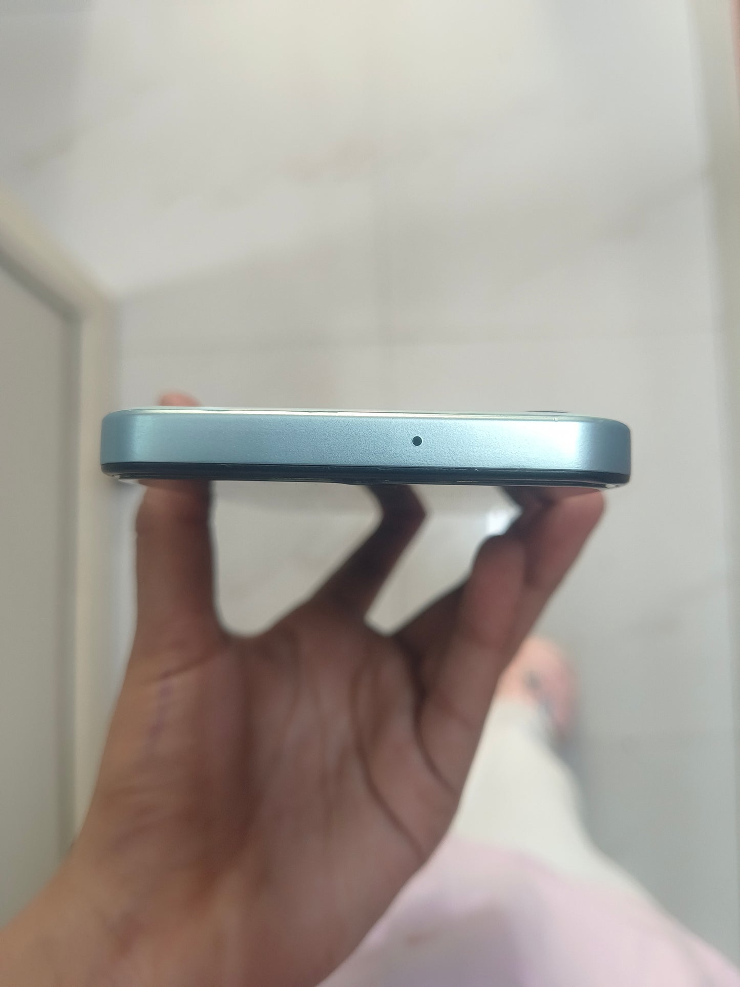 Dealshut Phone Samsung galaxy F15        6/128