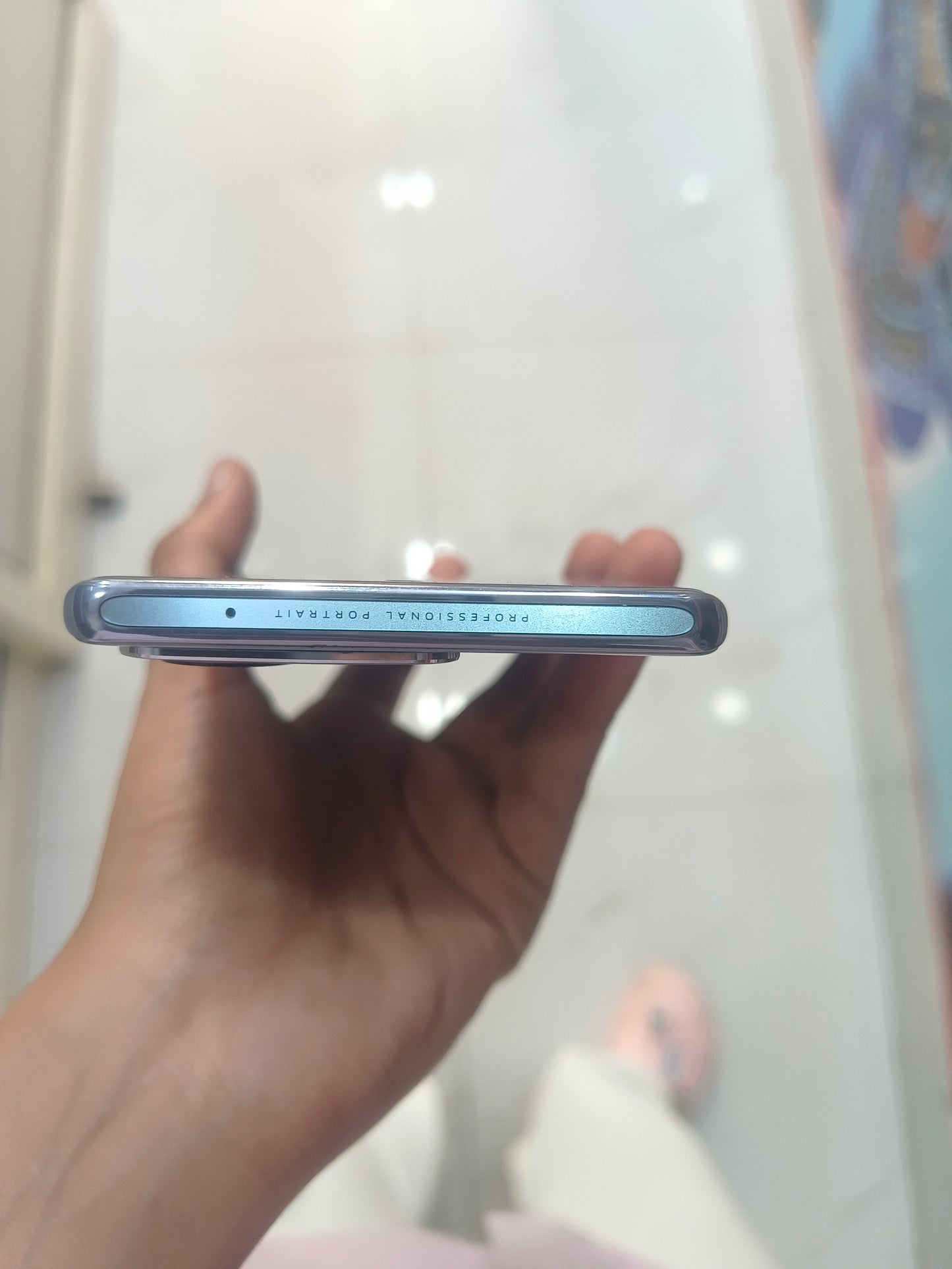 Dealshut Phone Vivo S17 T       12/256