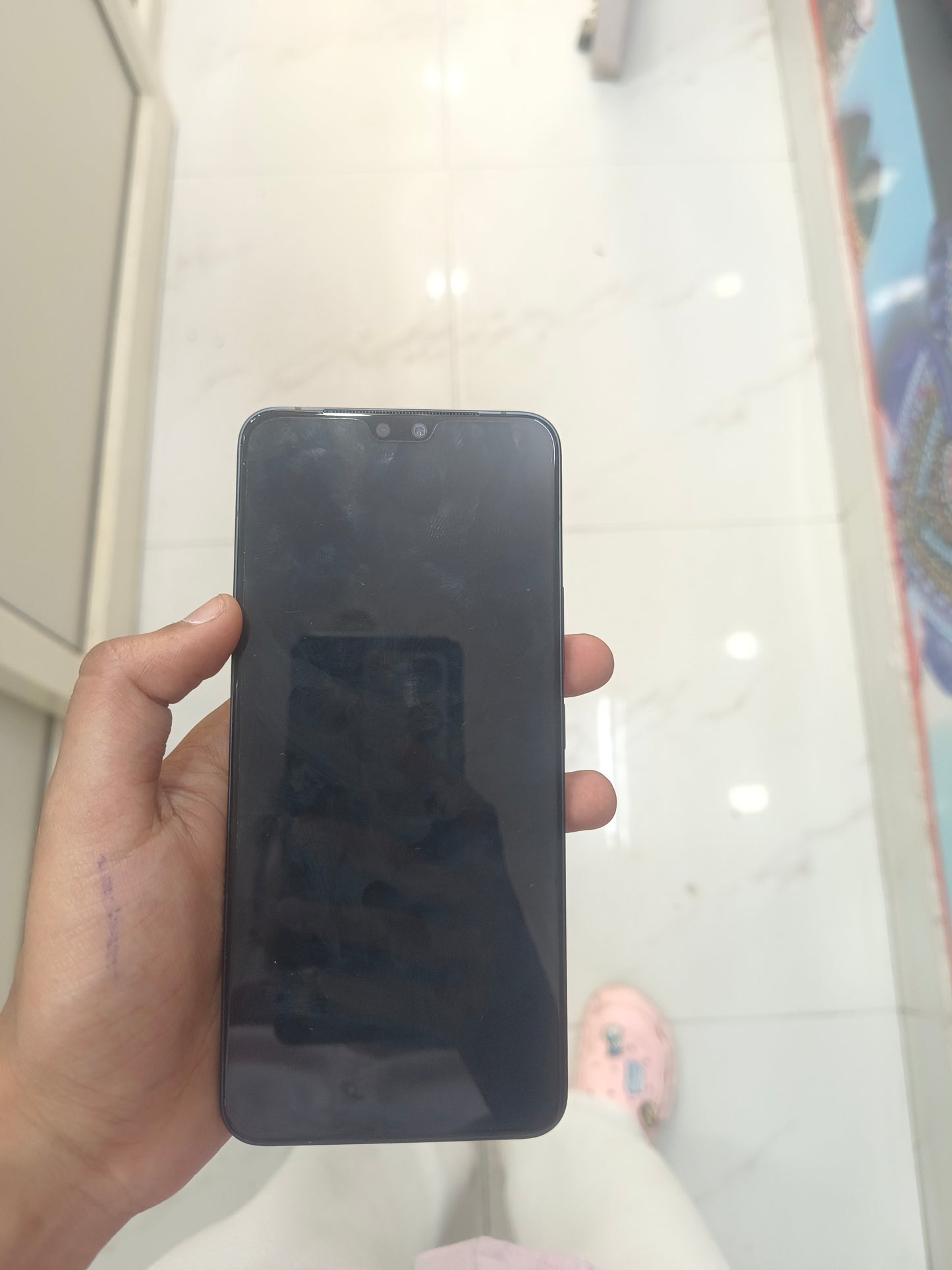Dealshut Phone Vivo V23      8/128