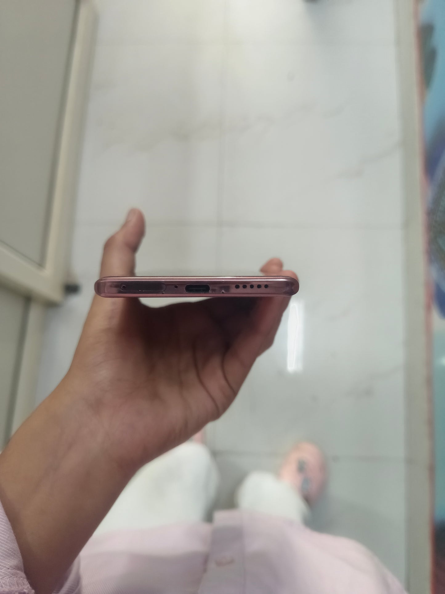 Dealshut Phone Vivo V29 Pro    12/256
