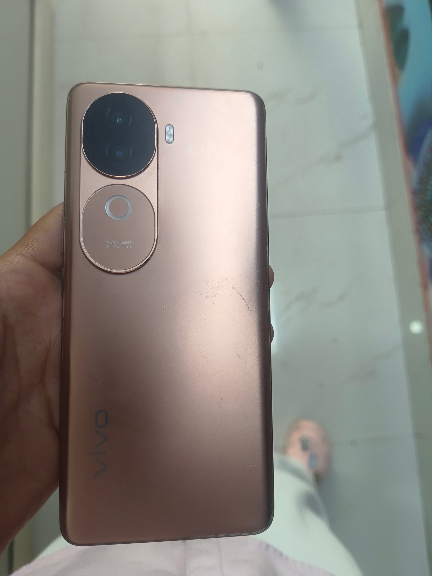 Dealshut Phone Vivo V40e       8/128