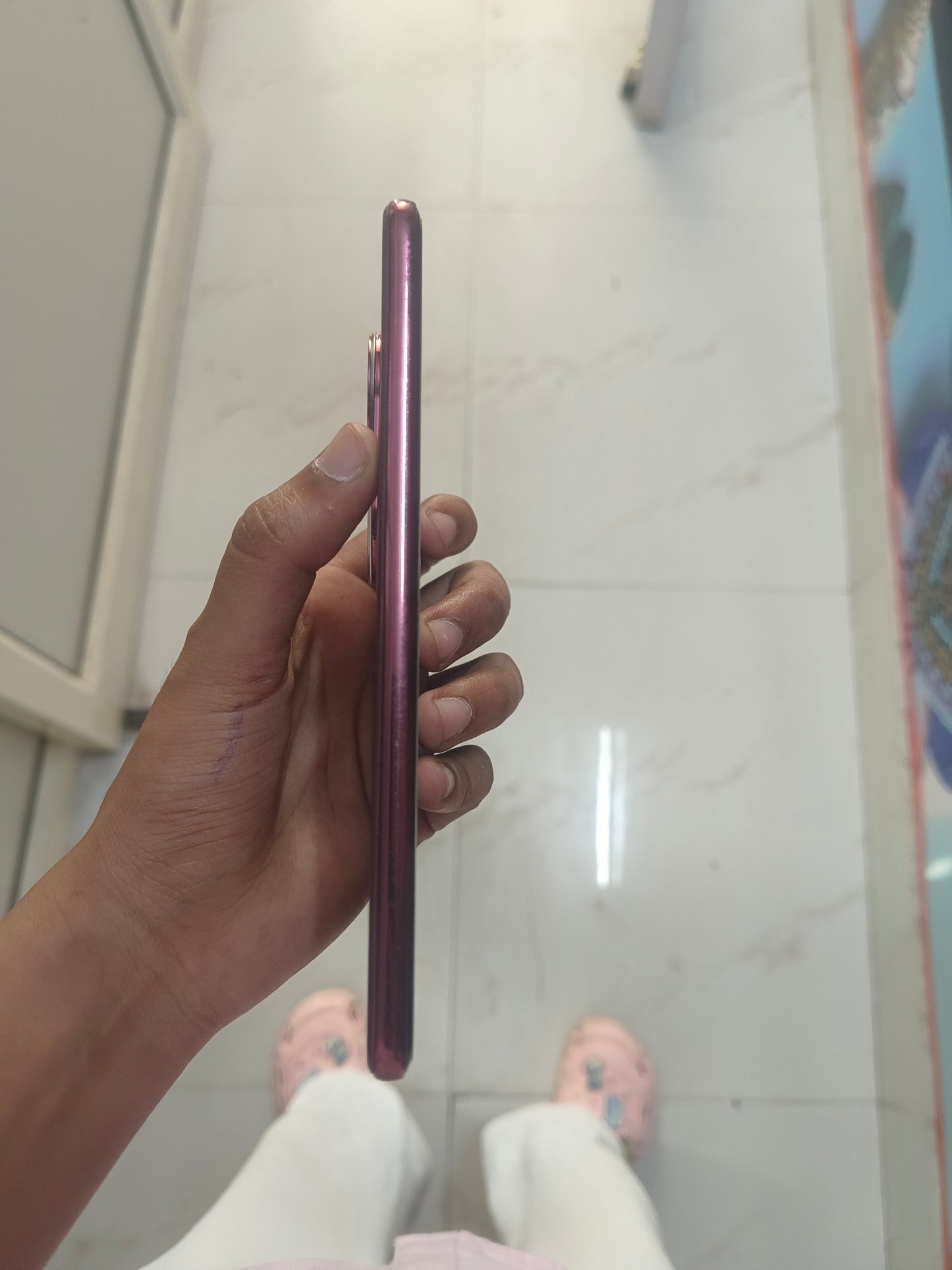 Dealshut Phone Vivo V50    8/128