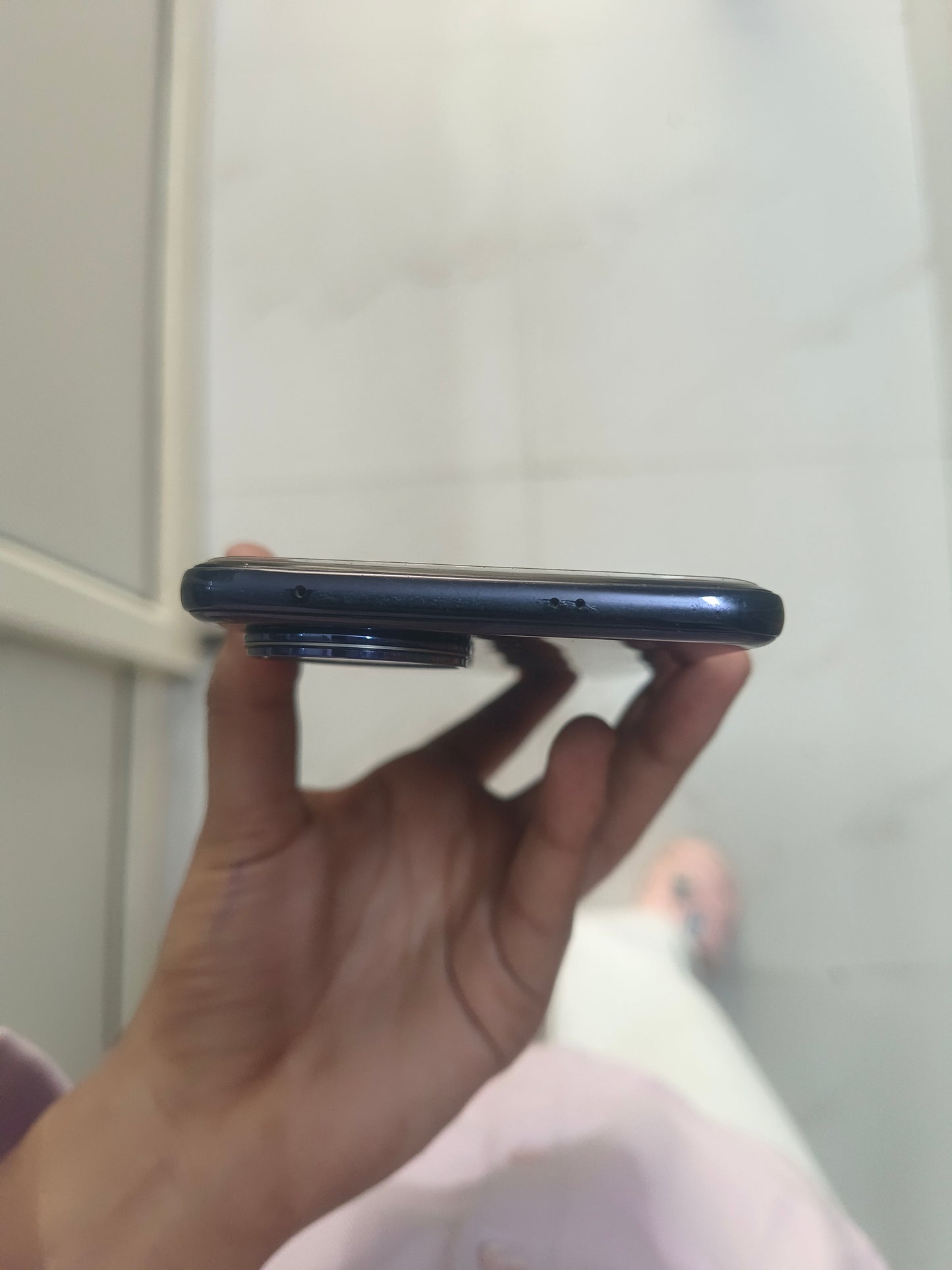Dealshut Phone Vivo V50e       8/128