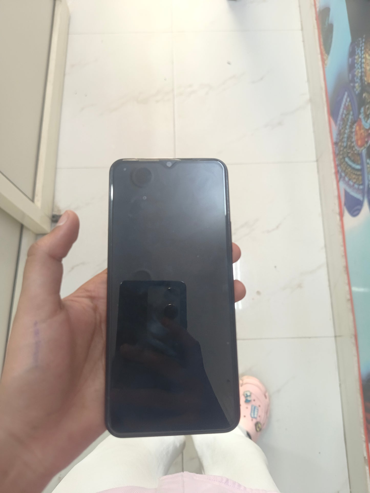 Dealshut Phone Vivo Y28s    6/128