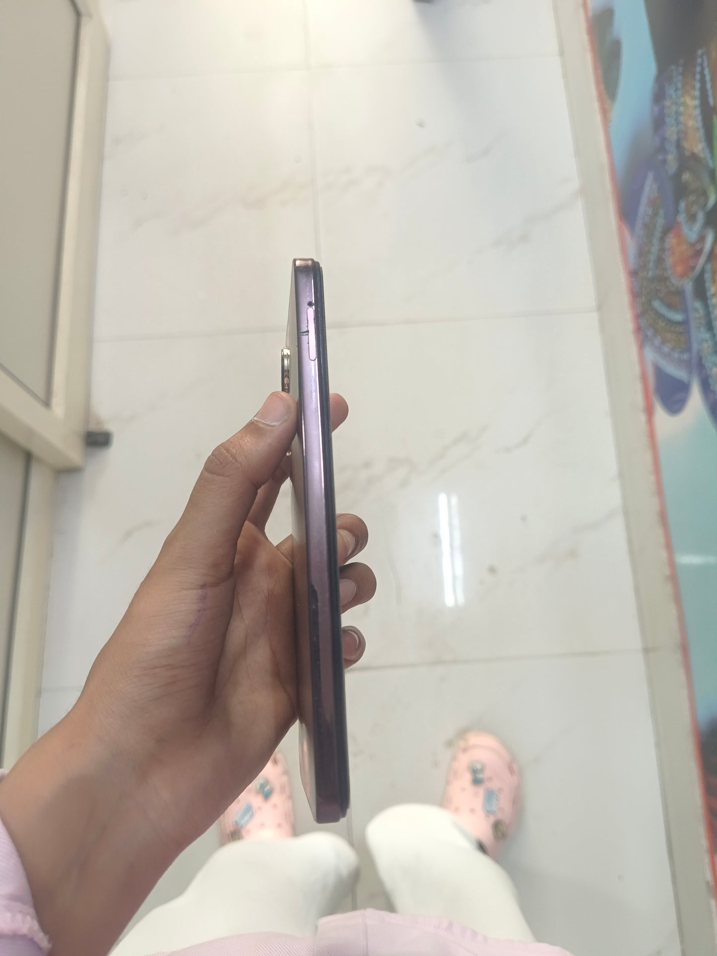 Dealshut Phone Vivo Y28s    6/128
