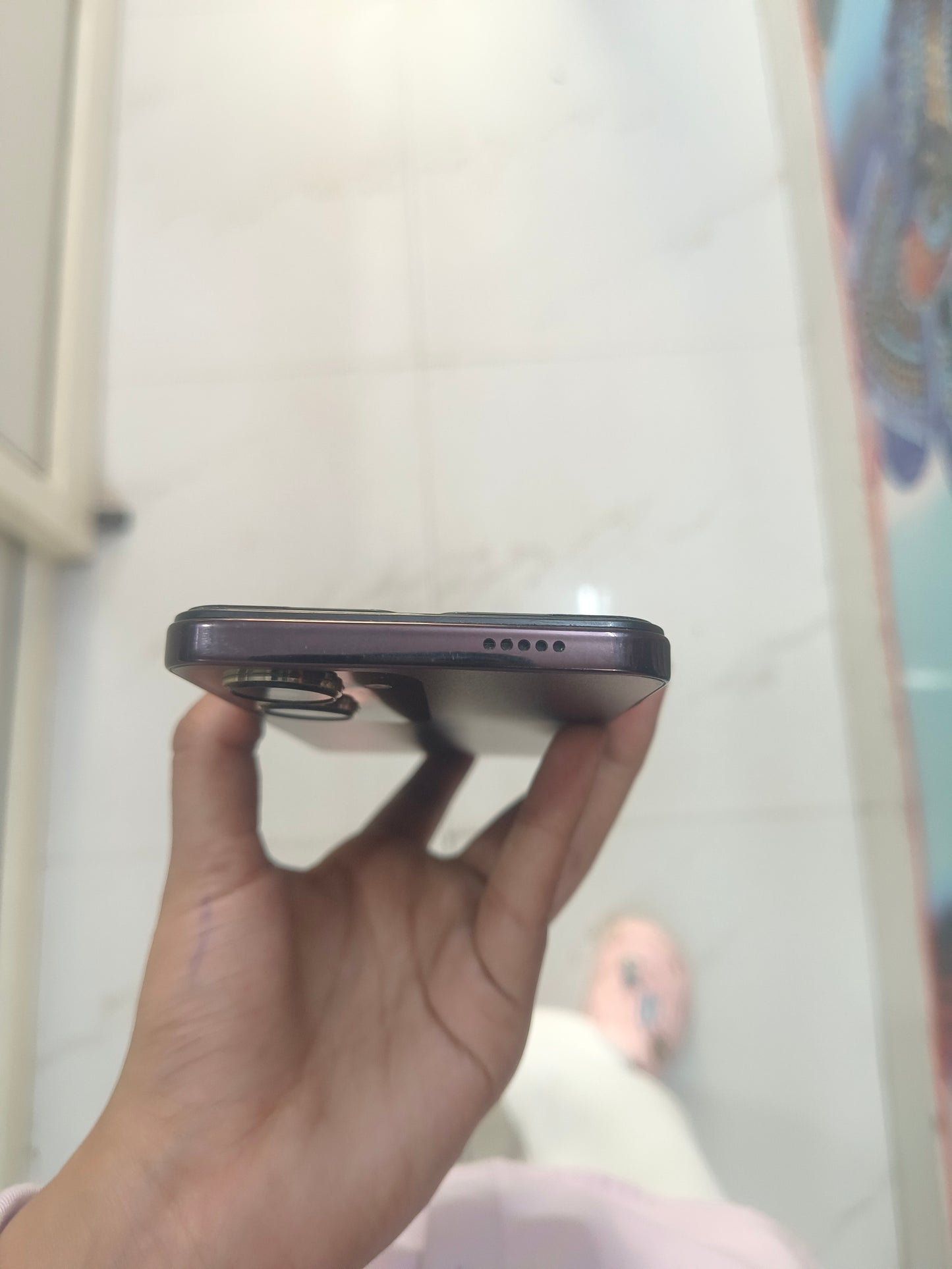 Dealshut Phone Vivo Y28s    6/128