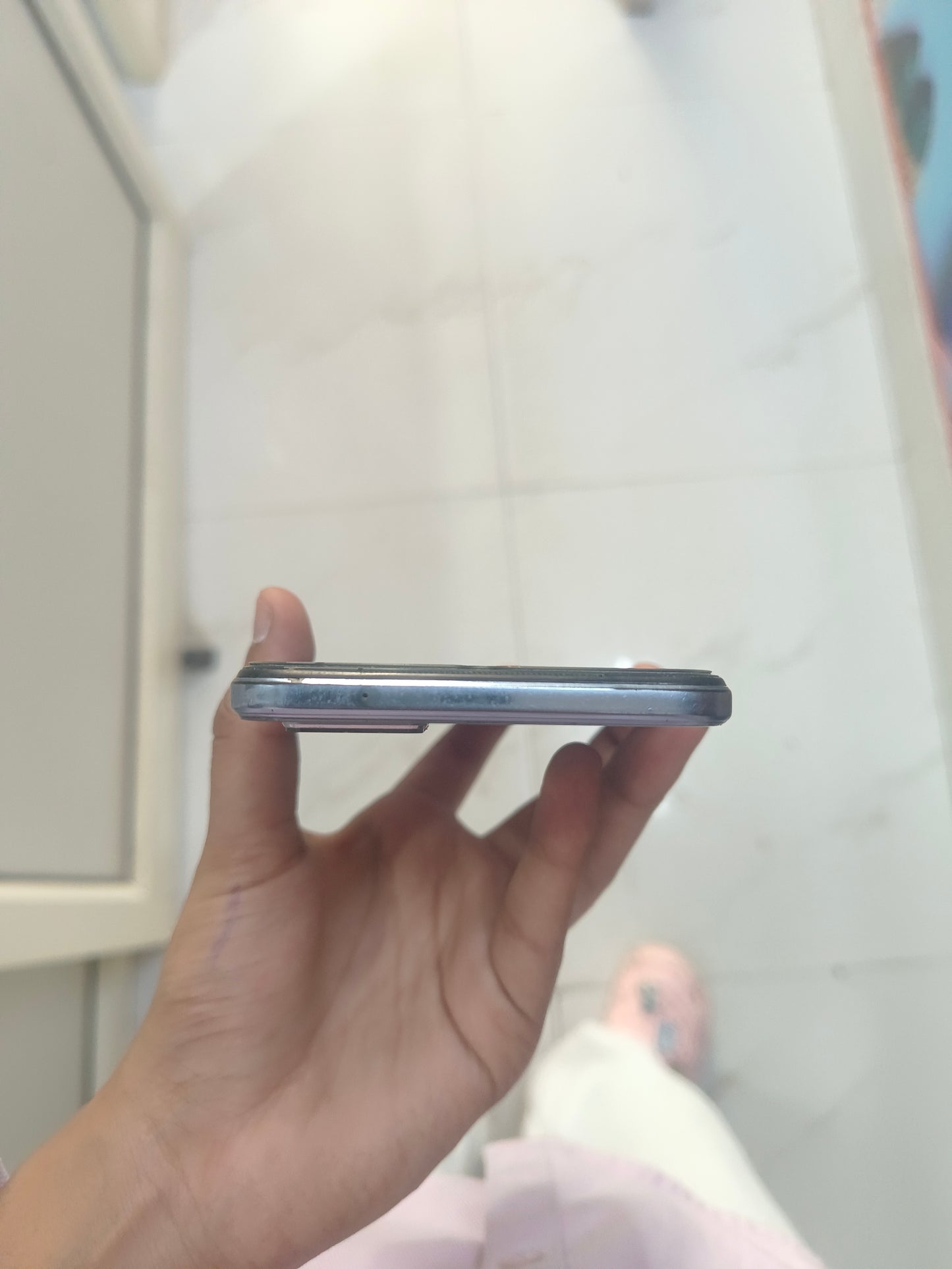 Dealshut Phone Vivo V21        8/128