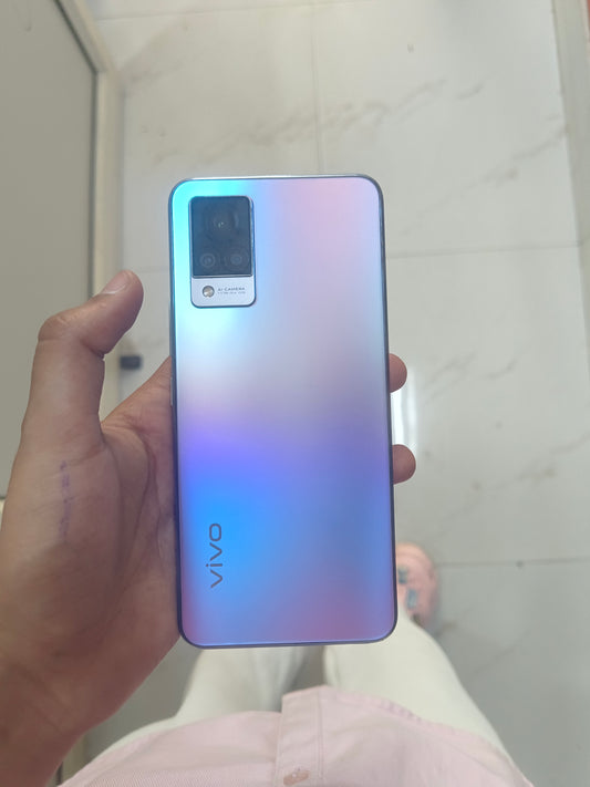 Dealshut Phone Vivo V21        8/128