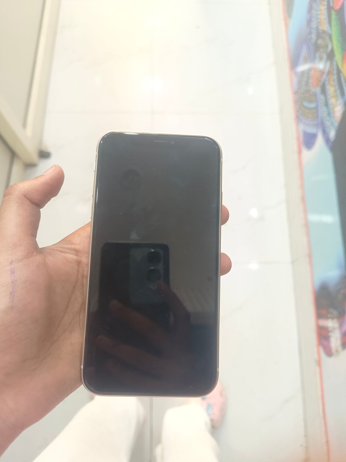 Dealshut Phone iPHONE 11
