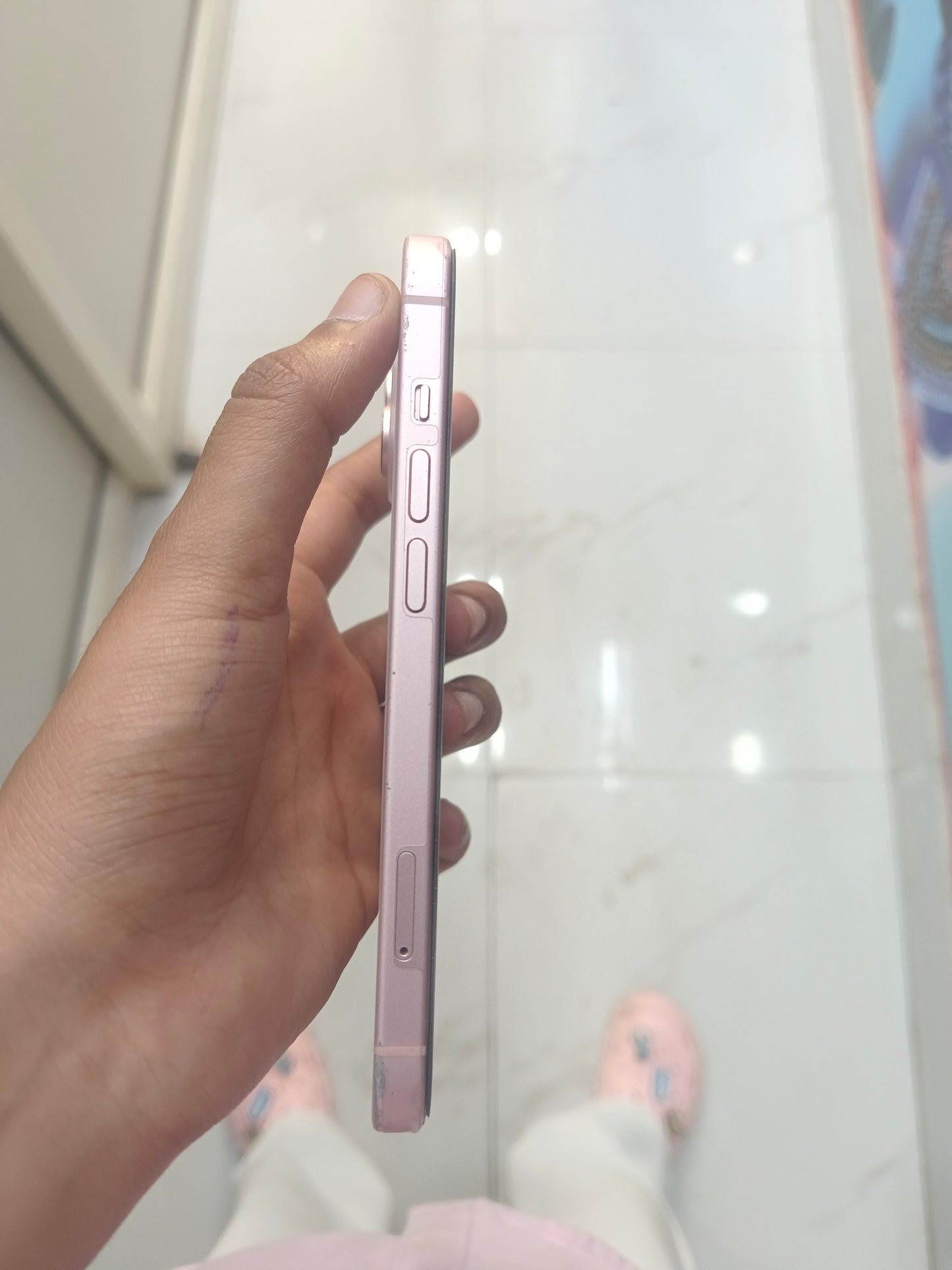 Dealshut Phone iPHONE 15