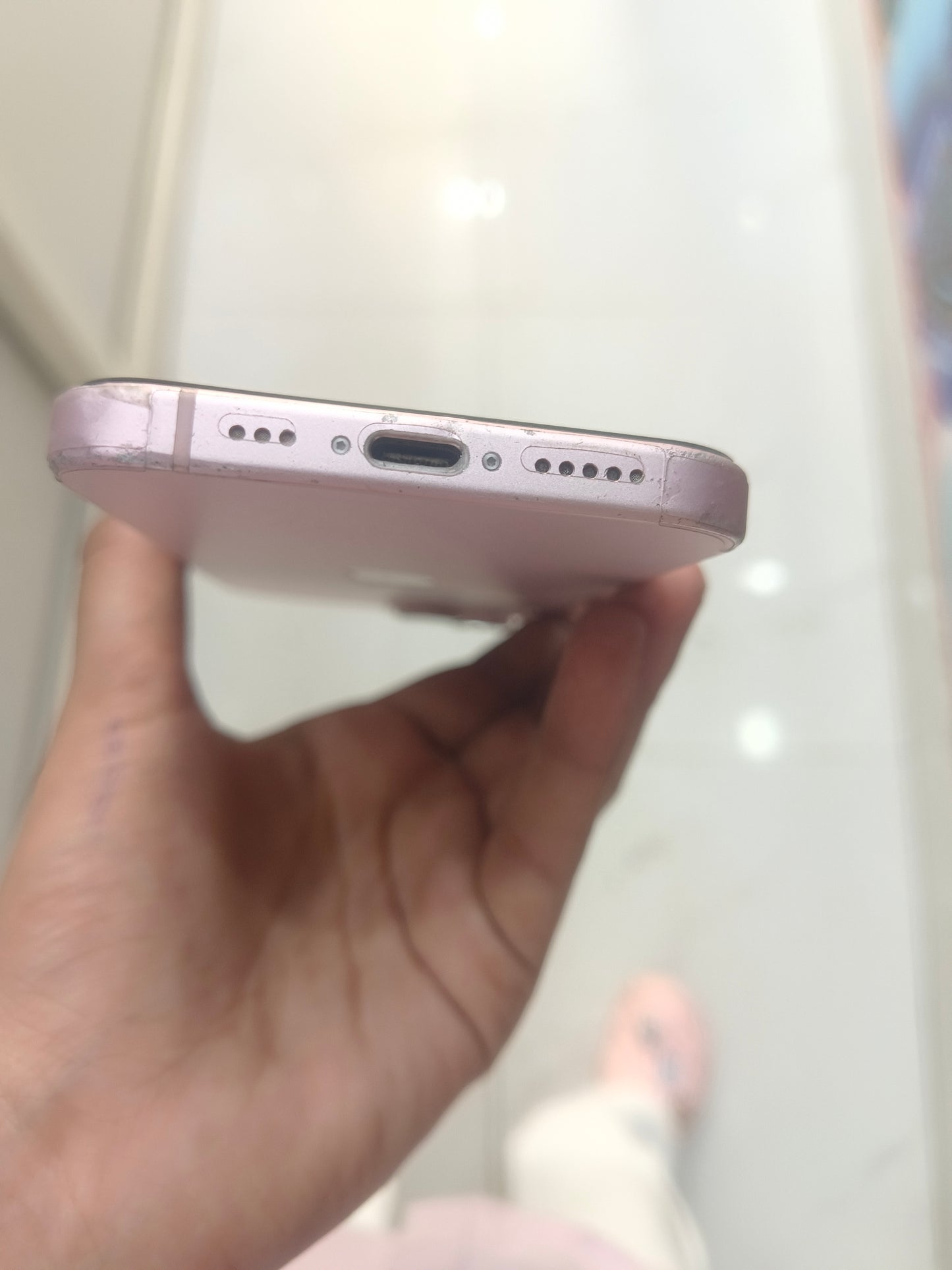 Dealshut Phone iPHONE 15